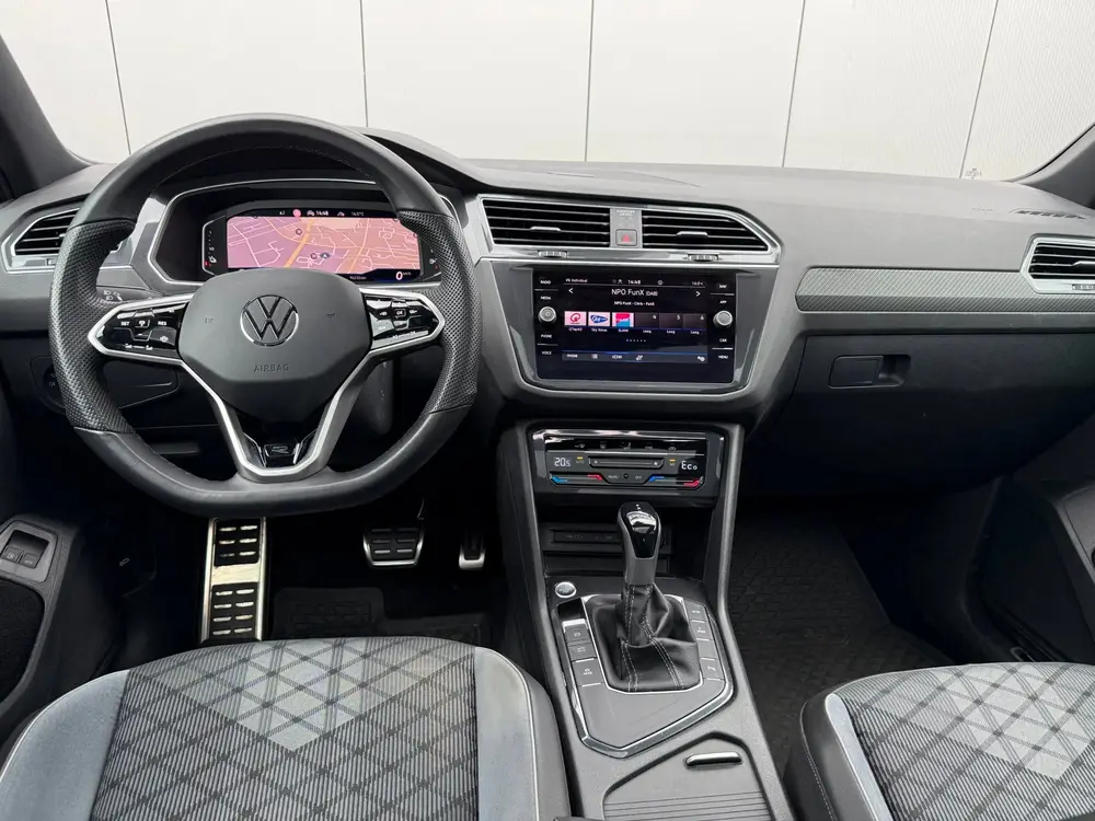 Volkswagen Tiguan 1.4 TSI eHybrid R-Line Business | Panorama uit 2023, foto 3