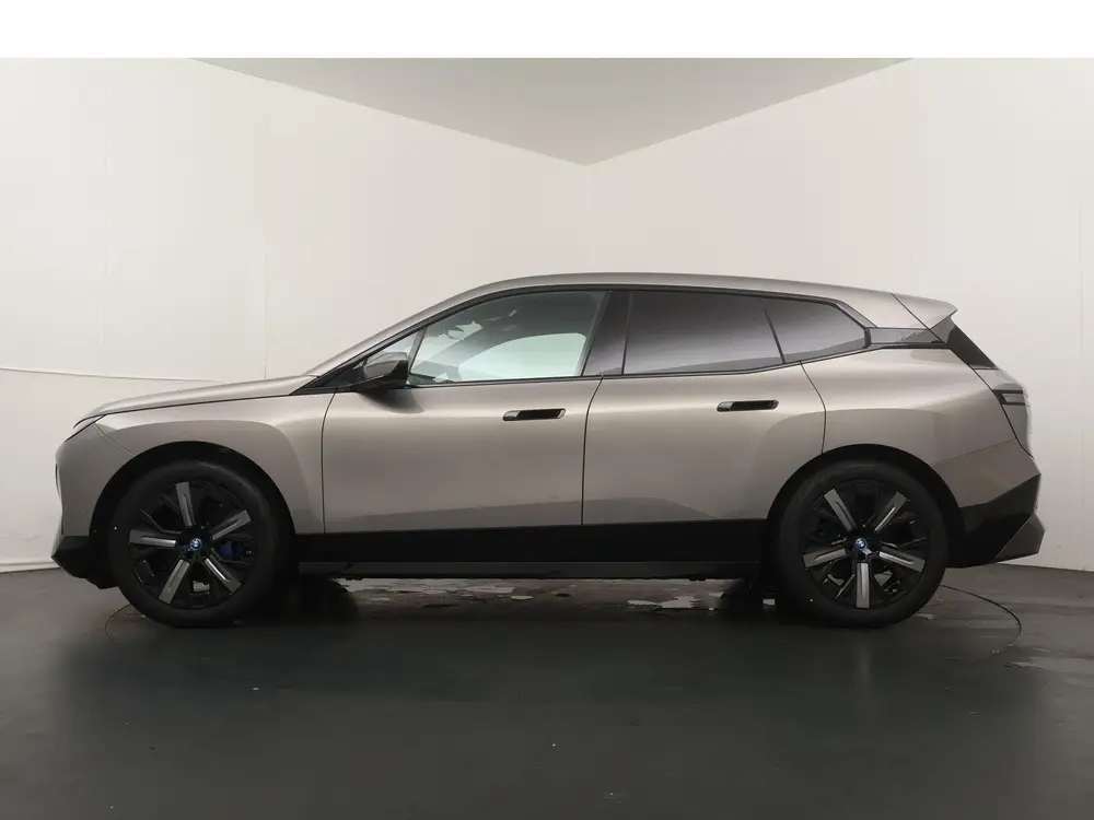BMW iX xDrive40 uit 2026, foto 12