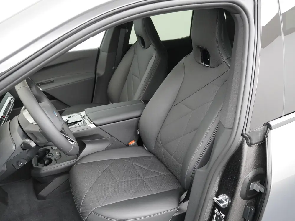 BMW iX xDrive40 uit 2026, foto 4