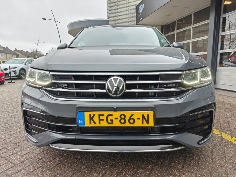 Volkswagen Tiguan 1.4 TSI eHybrid R-Line Business+ / Panoram uit 2022, foto 20