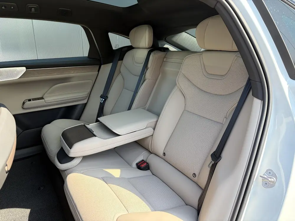 Volvo ES90 Single Motor Extended Range Ultra 92 kWh 3 uit 2026, foto 8