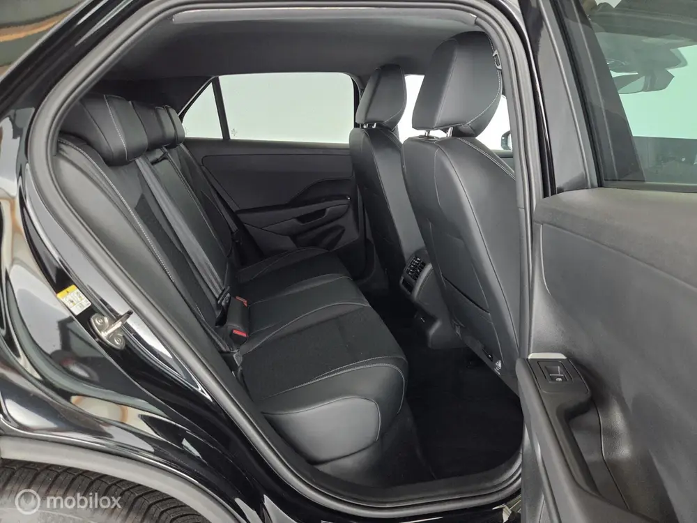 Volkswagen T-Roc 1.5 eTsi 150PK R-Line First Edition trekhaa uit 2026, foto 13