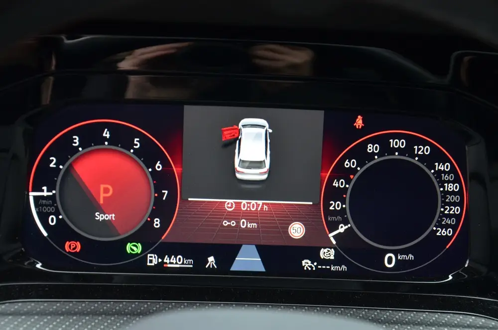 Volkswagen Golf Variant 1.5 eTSI R-Line Business Automaat/Di uit 2023, foto 17