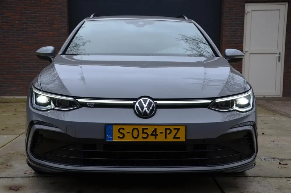 Volkswagen Golf Variant 1.5 eTSI R-Line Business Automaat/Di uit 2023, foto 3