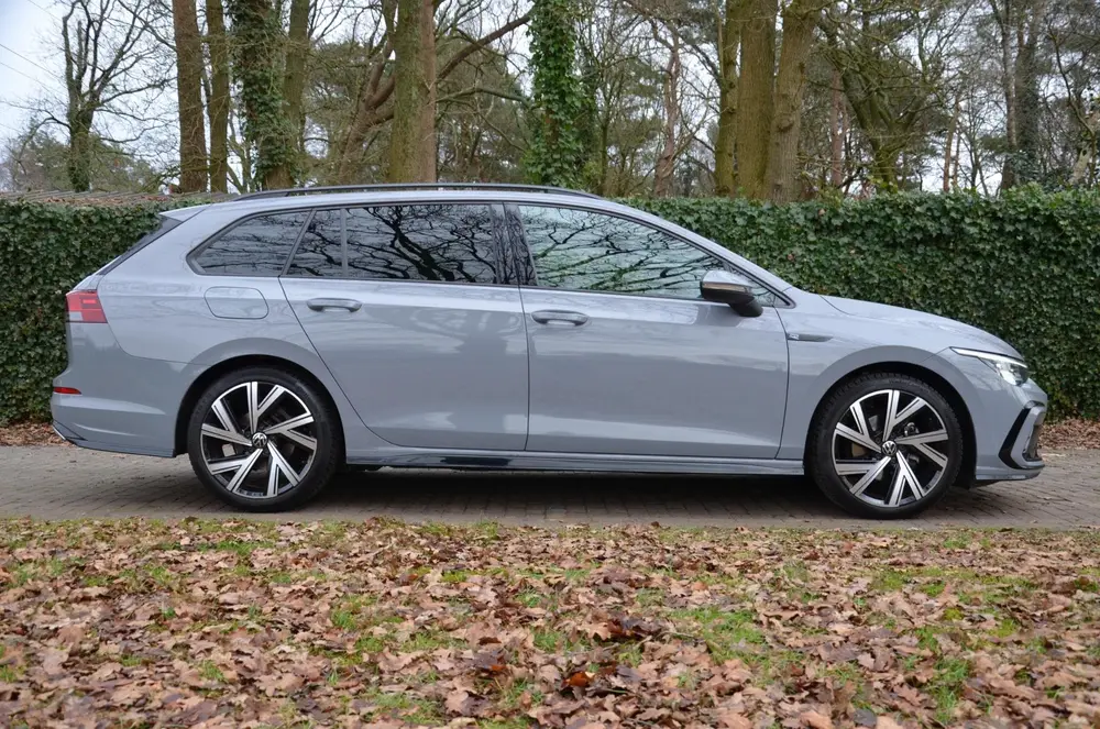 Volkswagen Golf Variant 1.5 eTSI R-Line Business Automaat/Di uit 2023, foto 5