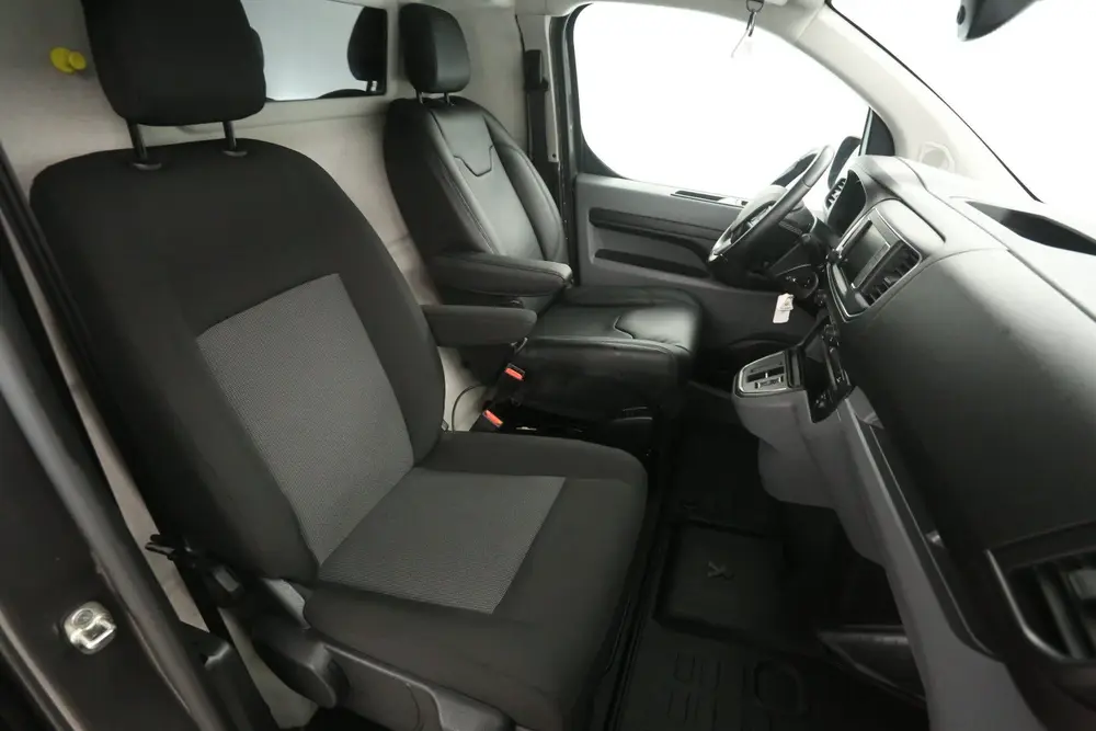 Citroën Jumpy ë-Jumpy Peugeot E-Expert 75 kWh L2H1 uit 2022, foto 12