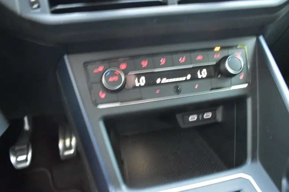 Volkswagen Polo VW  Polo 1.0 TSI 110pk MODEL 2022 MET DIGITAAL DASHBOARD uit 2021, foto 13