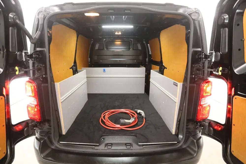 Opel Vivaro Peugeot e-Expert 75 kWh L2H1 uit 2022, foto 3