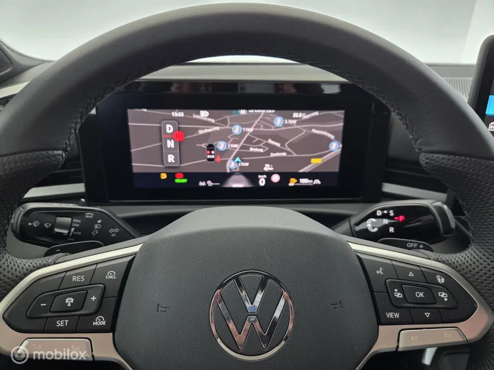 Volkswagen T-Roc 1.5 eTsi 150PK R-Line First Edition trekhaa uit 2026, foto 7