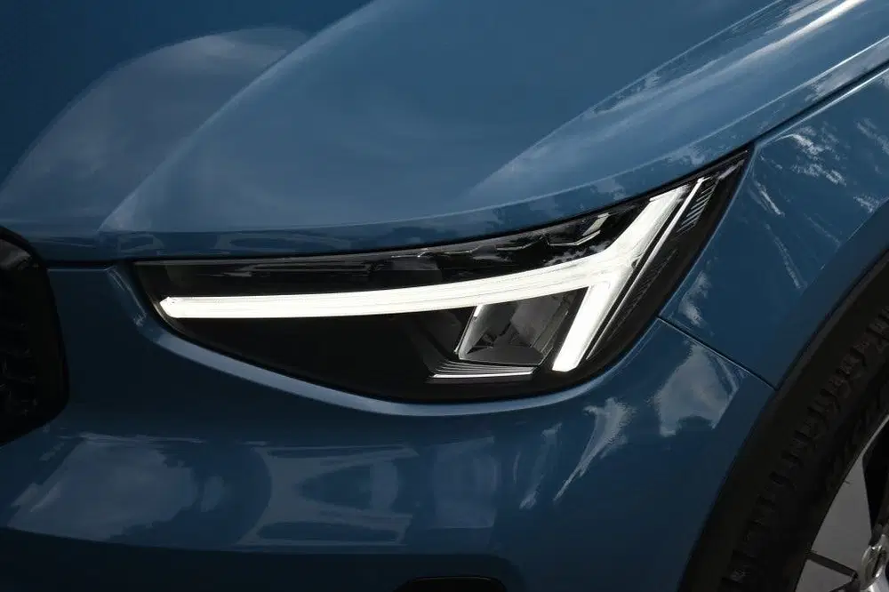 Volvo XC40 T4 211pk [Plug-in] Plus Dark uit 2022, foto 6