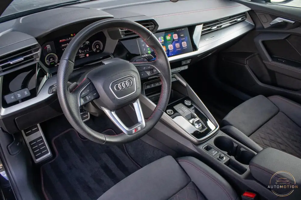 Audi A3 Sportback 40 TFSIe S line RS Bekleding MATRIX PANO M uit 2023, foto 3