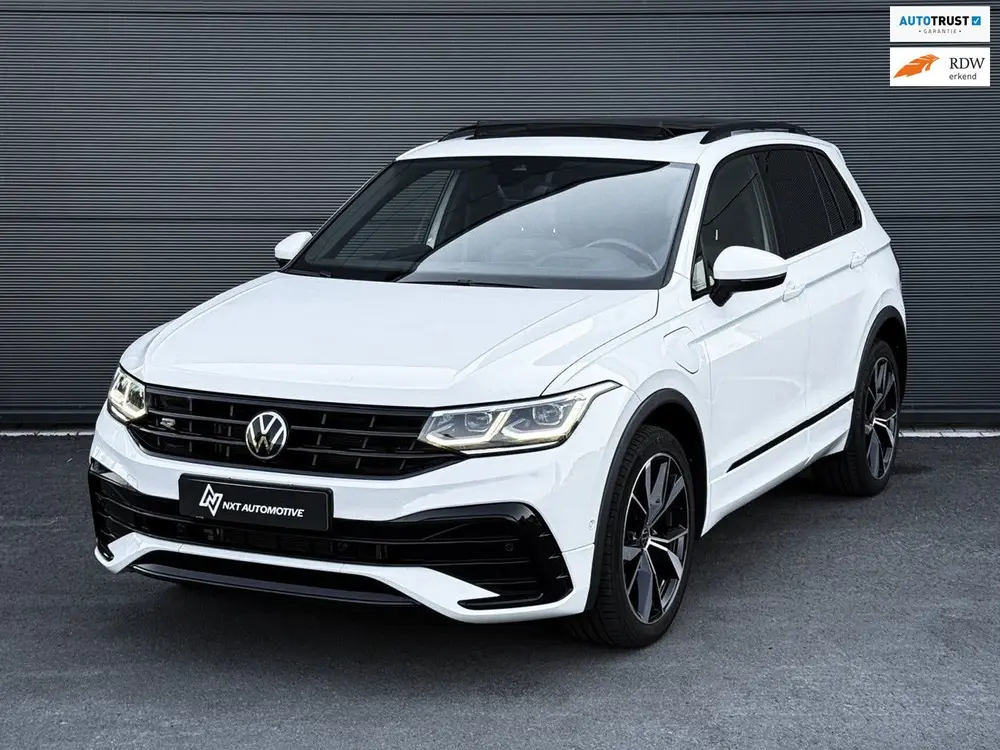 Volkswagen Tiguan 1.4 TSI eHybrid 3X R-Line, 245PK, Pano, AC uit 2022