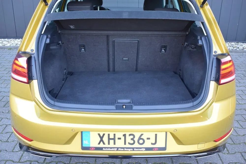Volkswagen Golf 1.0 TSi Highline R-Line Alcantara | ECC | Ca uit 2019, foto 19