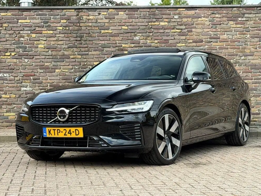 Volvo V60 2.0 T6 AWD Ultra Dark Panodak Leer H&K Hea uit 2024, foto 5