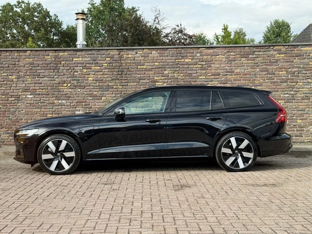 Volvo V60 2.0 T6 AWD Ultra Dark Panodak Leer H&K Hea uit 2024, foto 7