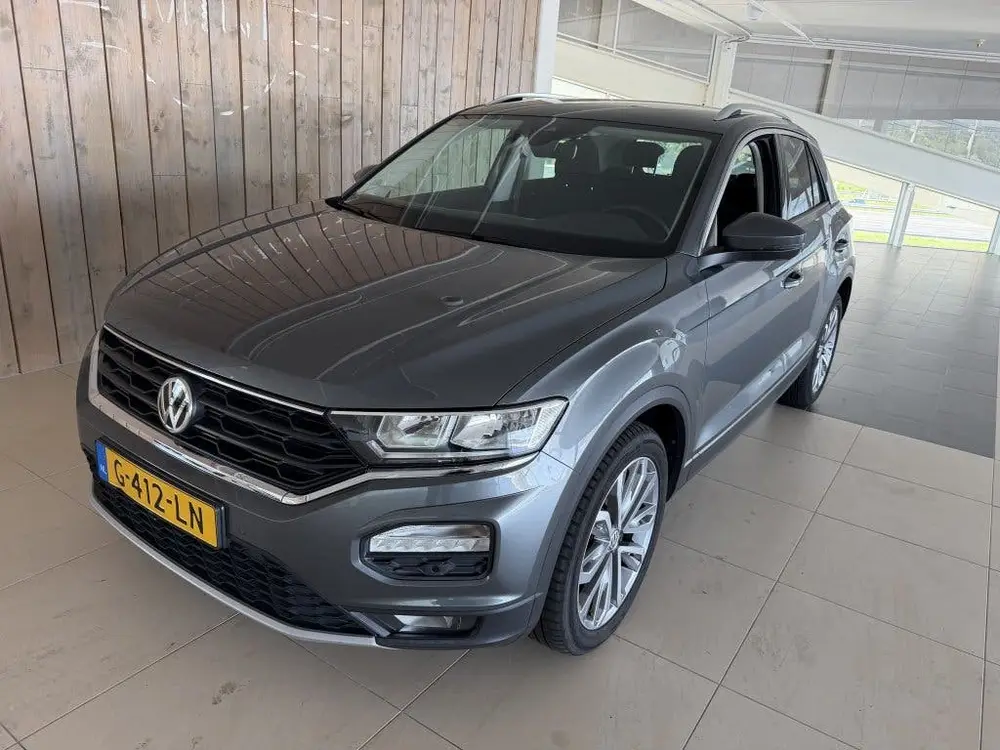 Volkswagen T-Roc 1.5 TSI Style Business (bj 2019, automaat) uit 2019