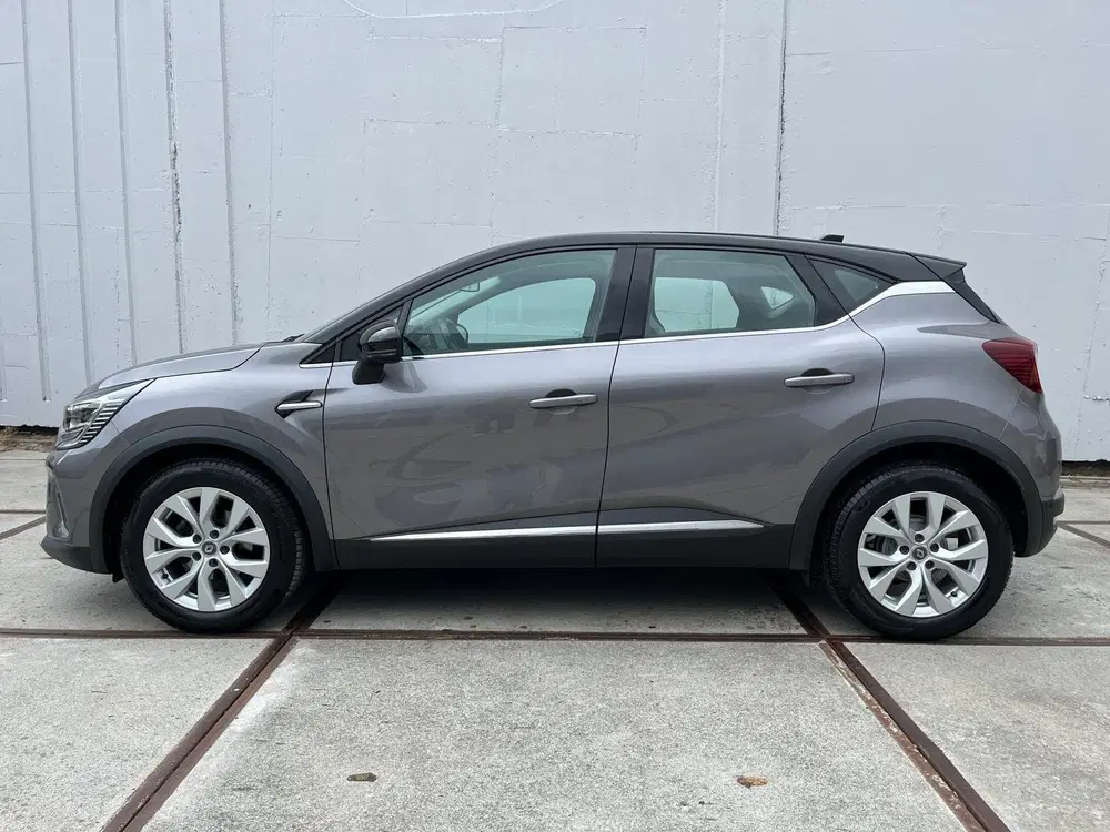 Renault Captur 1.3 TCe 140 Intens Automaat uit 2021, foto 2
