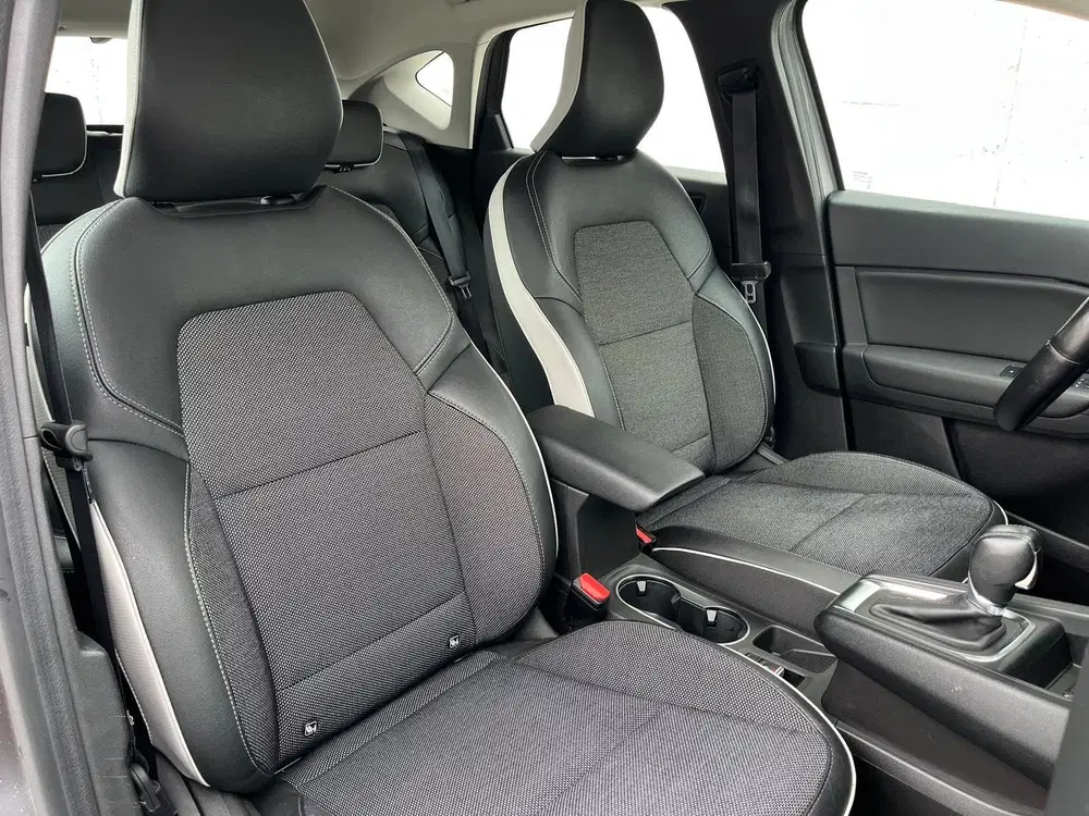 Renault Captur 1.3 TCe 140 Intens Automaat uit 2021, foto 6