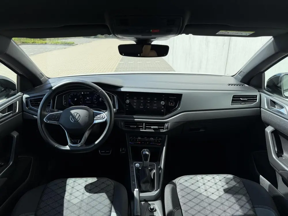 Volkswagen Taigo 1.5 TSI R-Line | stoelverw | cam | keyless uit 2023, foto 2