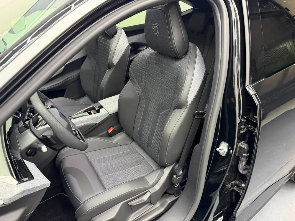 Peugeot 3008 GT 73 kWh 210PK uit 2026, foto 10