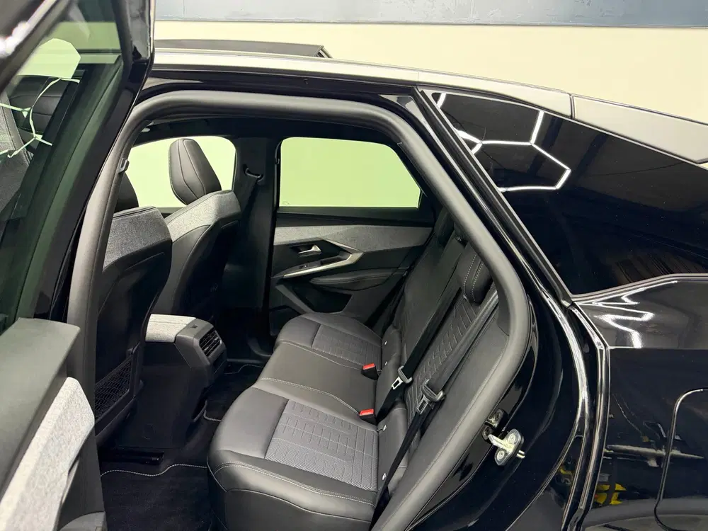 Peugeot 3008 GT 73 kWh 210PK uit 2026, foto 17