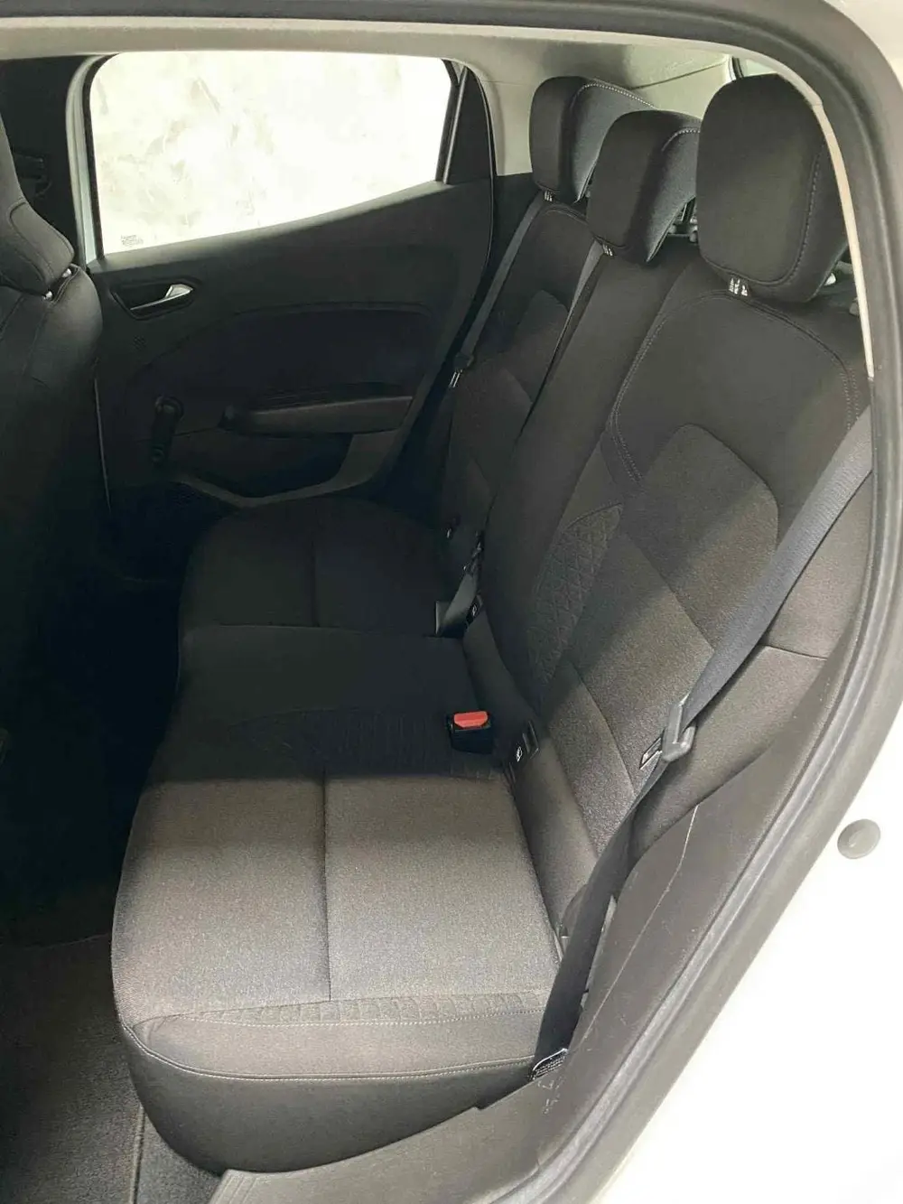 Renault Clio 1.0 TCe Zen /Led /Carplay /Dealeronderhouden uit 2019, foto 15