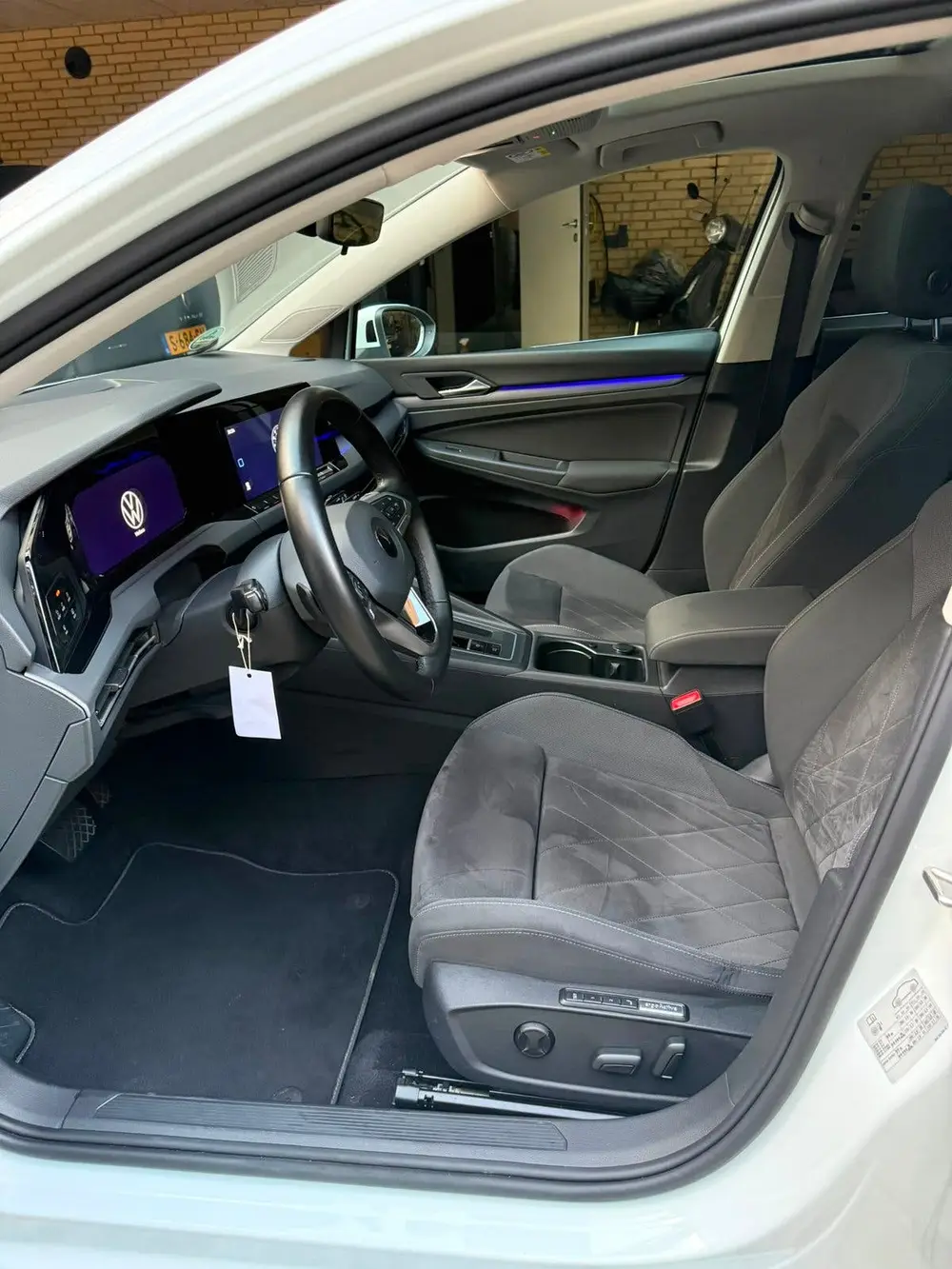 Volkswagen Golf 1.4 Ehybrid 204pk DSG 2021 Wit uit 2021, foto 14
