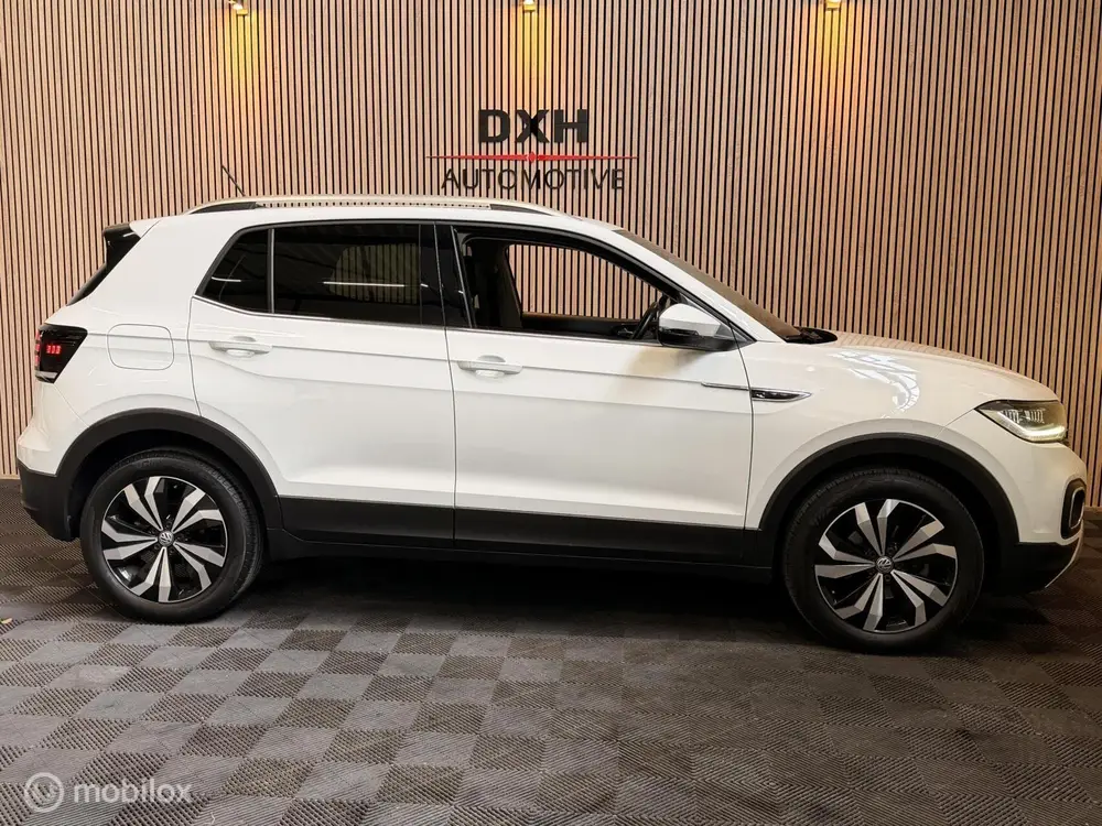 Volkswagen T-Cross 1.0 TSI DSG R-Line BEATS VIRTUAL CARPLAY uit 2019, foto 8
