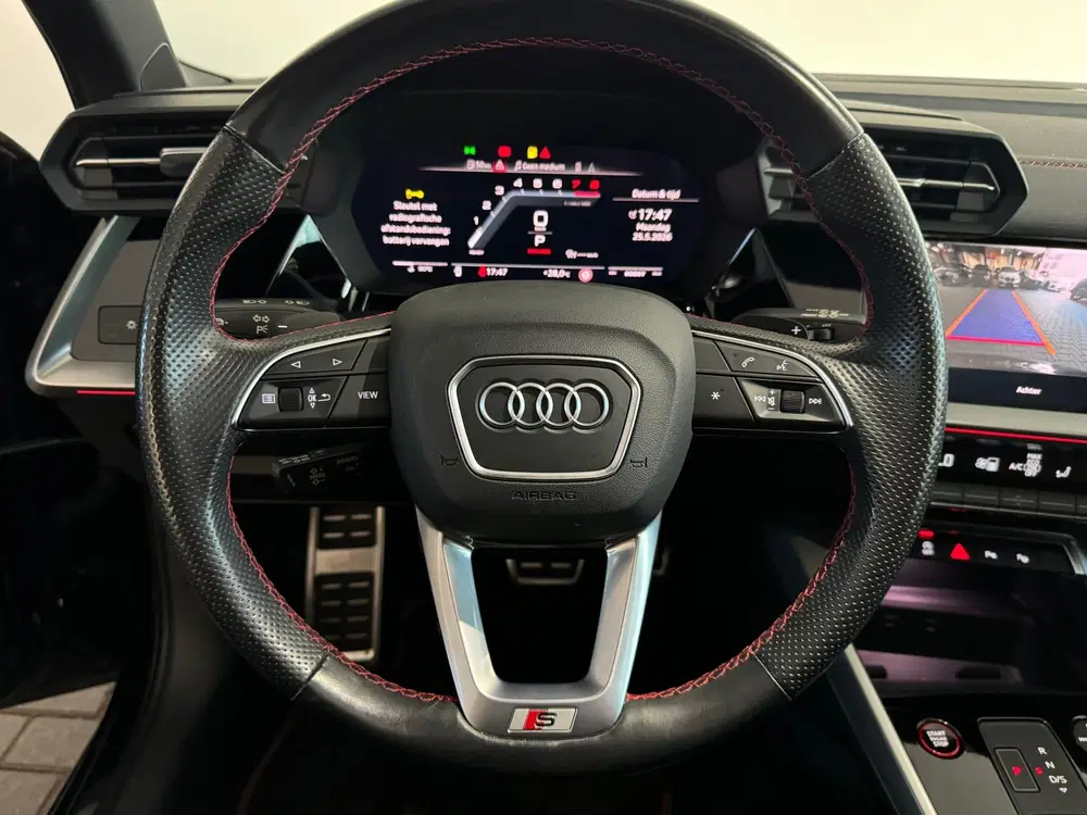Audi S3 2.0 TFSI quattro Pano uit 2022, foto 13
