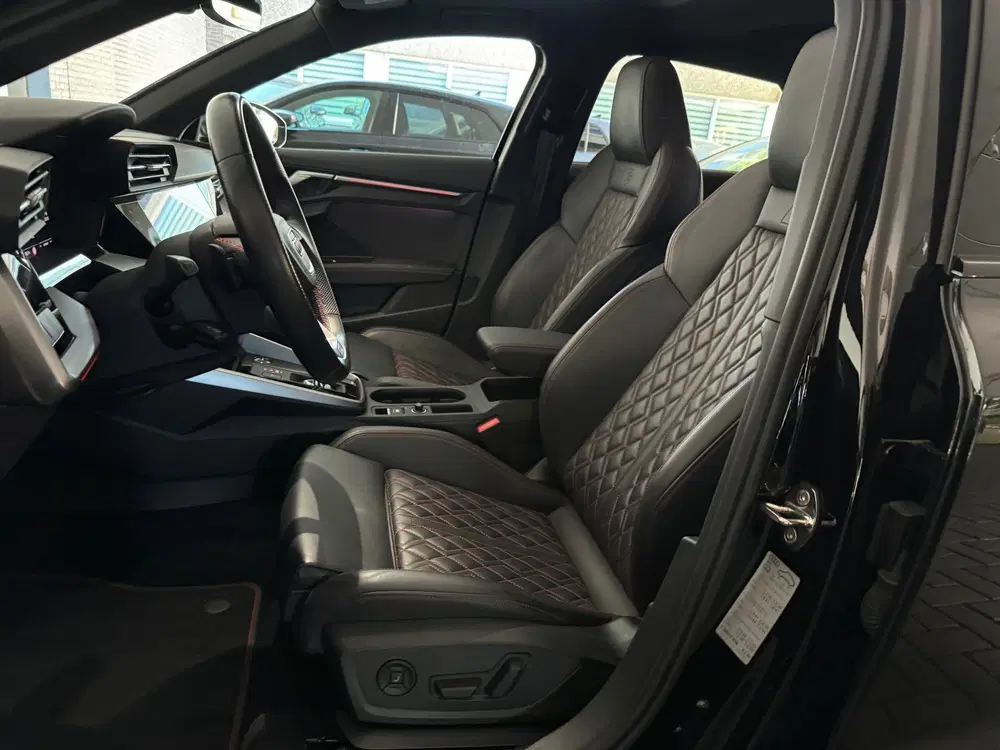 Audi S3 2.0 TFSI quattro Pano uit 2022, foto 6