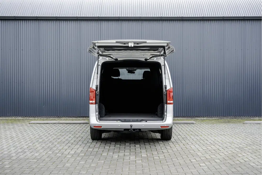 Mercedes-Benz Vito 119 CDI uit 2023, foto 10