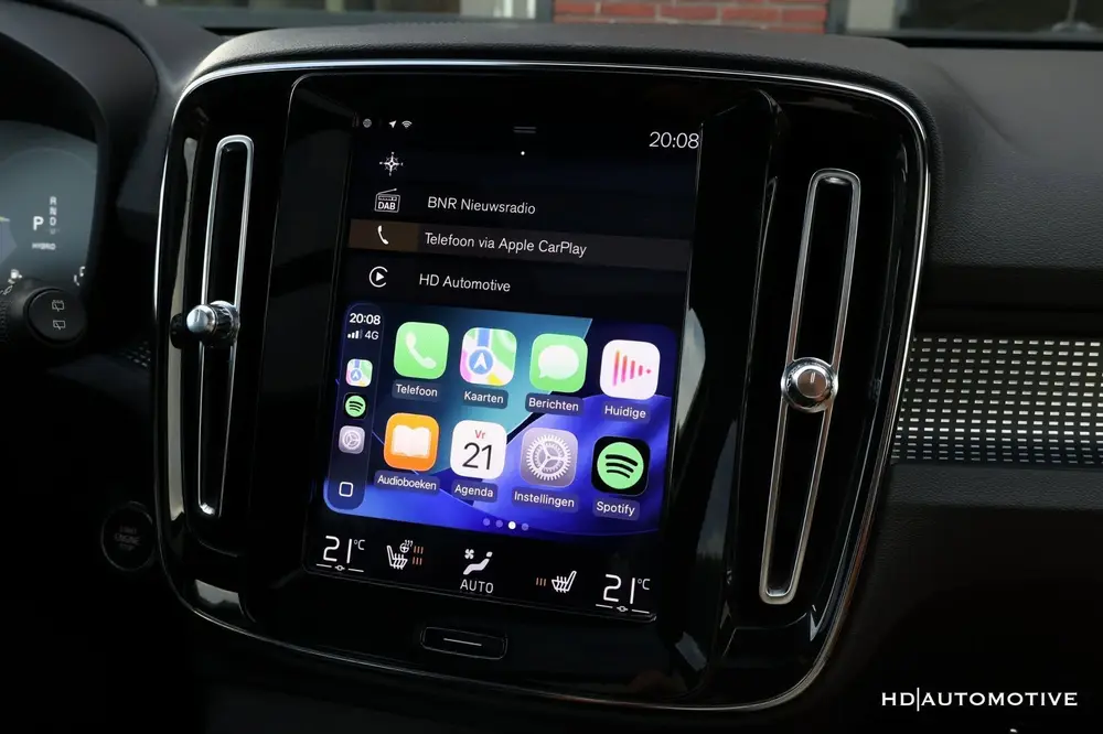 Volvo XC40 1.5 T5 Twin Engine R-Design PANO LEDER H/K CAM uit 2019, foto 19