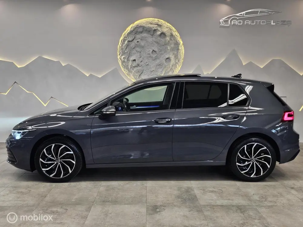Volkswagen Golf 1.5 TSI Life Panorama/IQ Light/Carplay/Stoel uit 2020, foto 11