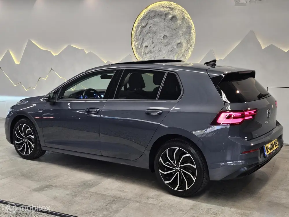 Volkswagen Golf 1.5 TSI Life Panorama/IQ Light/Carplay/Stoel uit 2020, foto 8