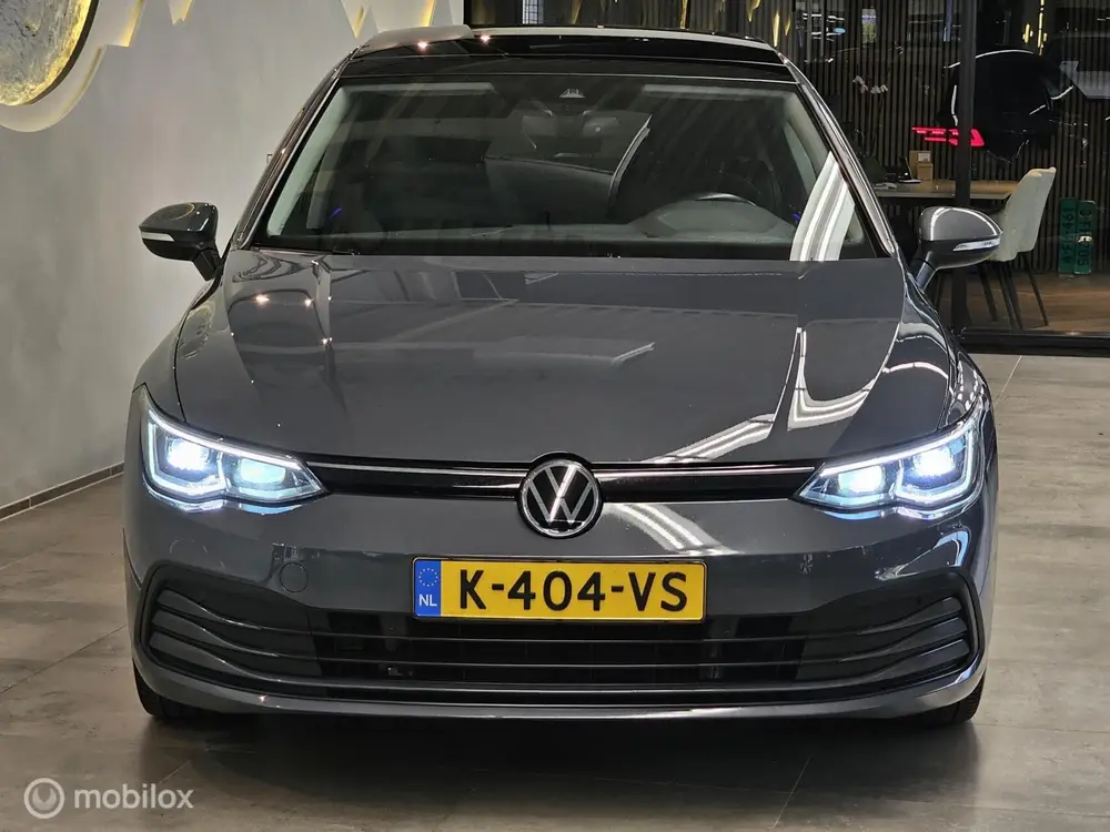 Volkswagen Golf 1.5 TSI Life Panorama/IQ Light/Carplay/Stoel uit 2020, foto 9