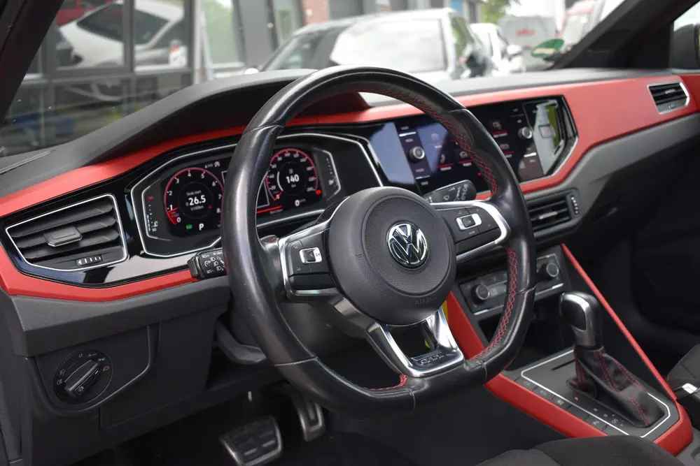 Volkswagen Polo 2.0 TSI GTI Pano Virtual DCC Stage 2 Downpip uit 2020, foto 16