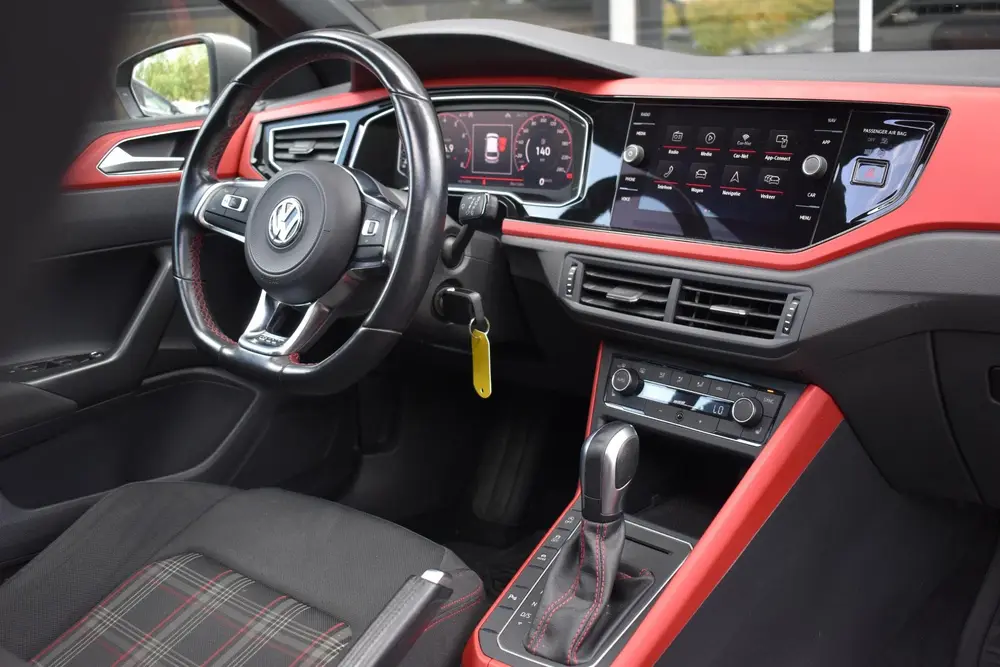 Volkswagen Polo 2.0 TSI GTI Pano Virtual DCC Stage 2 Downpip uit 2020, foto 19