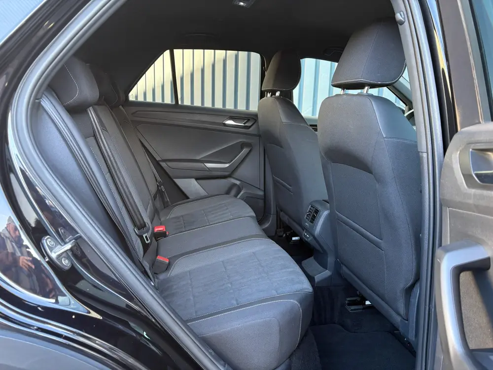 Volkswagen T-Roc 1.5 TSI R-Line Business+ | Beats | IQ Light uit 2022, foto 17