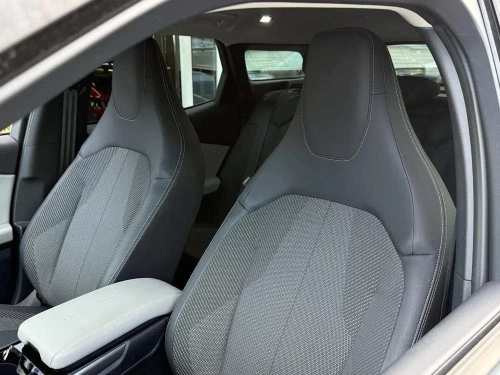 Ford Explorer Limited Edition Extended Range RWD 79 kWh uit 2025, foto 14