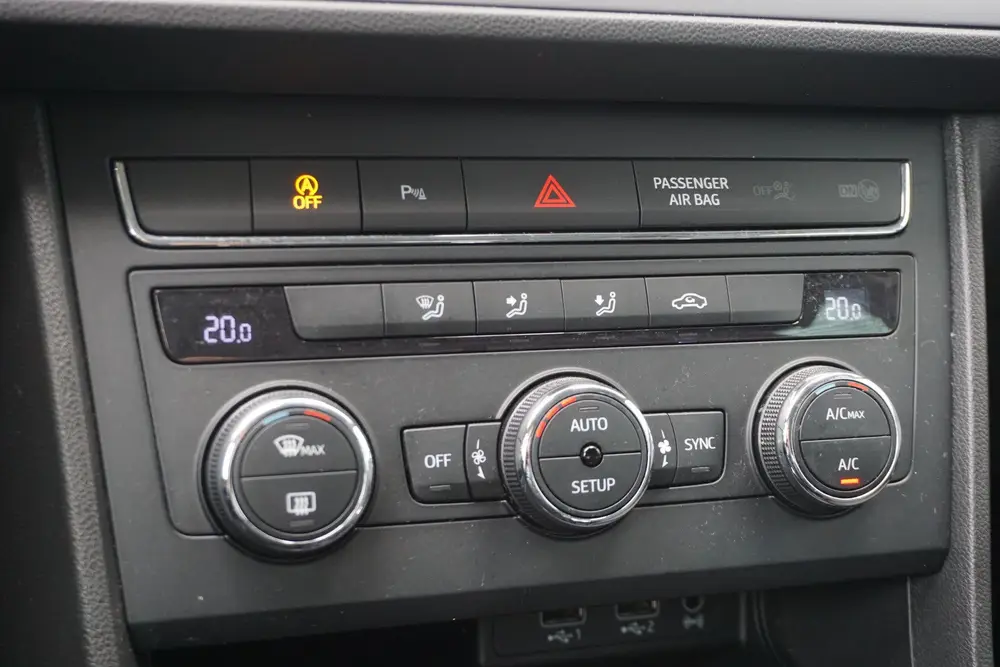 SEAT Leon 1.0 EcoTSI Style Business Intense AUTOMAAT uit 2019, foto 13