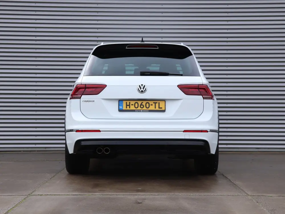 Volkswagen Tiguan 1.5 TSI ACT R-Line Automaat *Panodak*Trekh uit 2020, foto 11