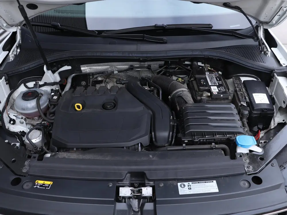 Volkswagen Tiguan 1.5 TSI ACT R-Line Automaat *Panodak*Trekh uit 2020, foto 16