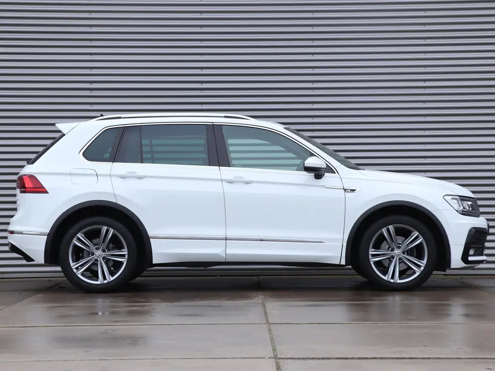 Volkswagen Tiguan 1.5 TSI ACT R-Line Automaat *Panodak*Trekh uit 2020, foto 7