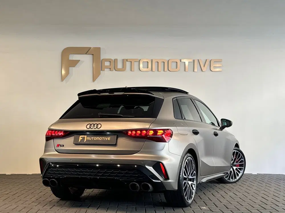 Audi S3 2.0 TFSI quattro Pano uit 2024, foto 3