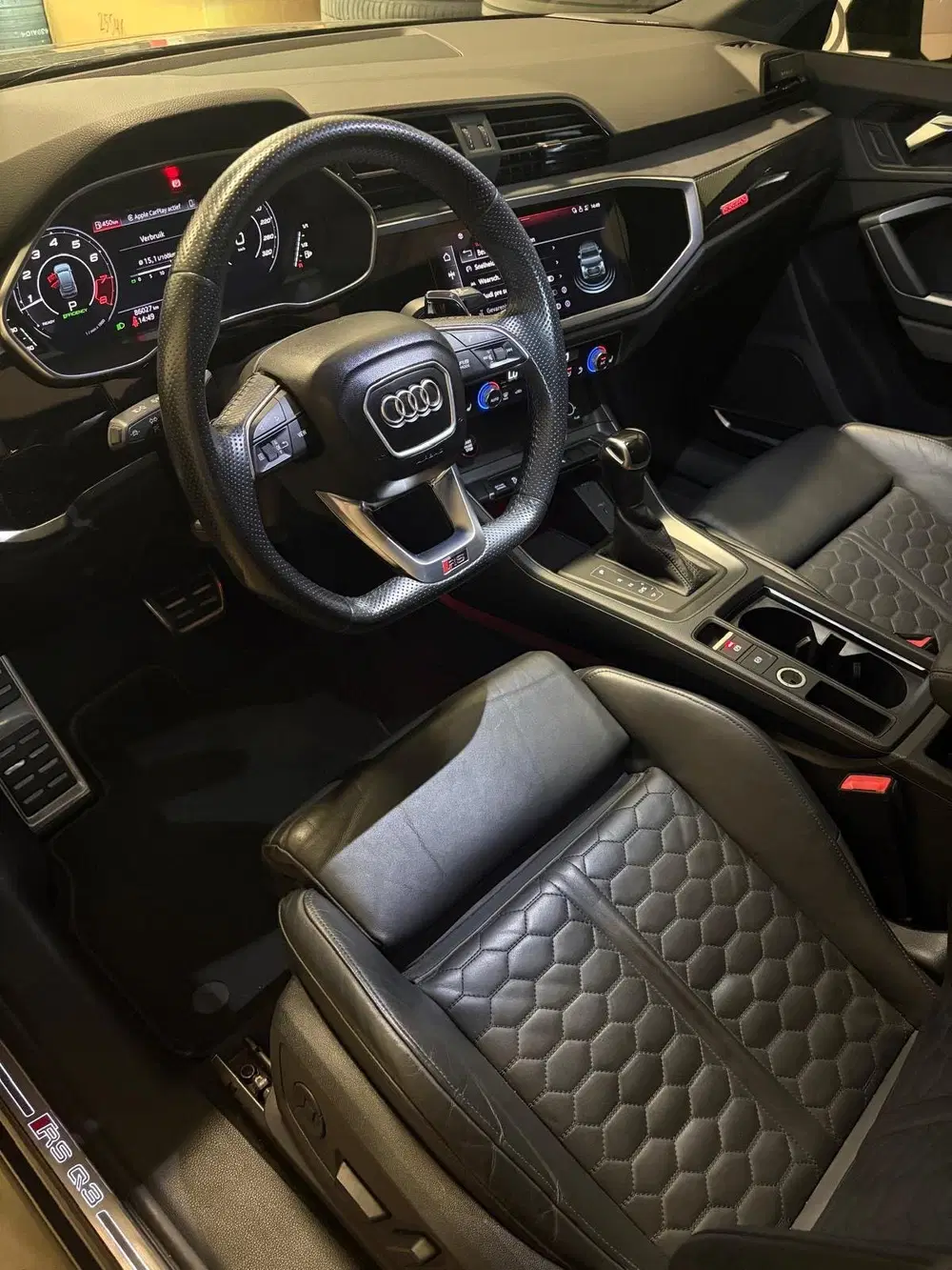 Audi RS Q3 2.5 TFSI Quattro Pano uit 2021, foto 4