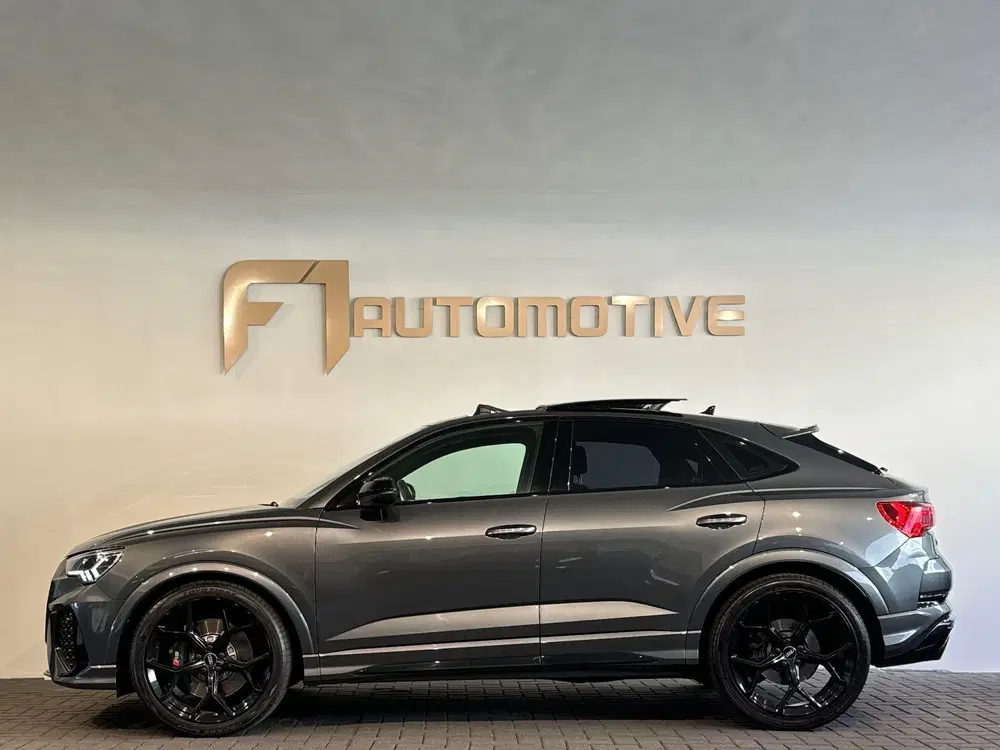Audi RS Q3 2.5 TFSI Quattro Pano uit 2021, foto 9