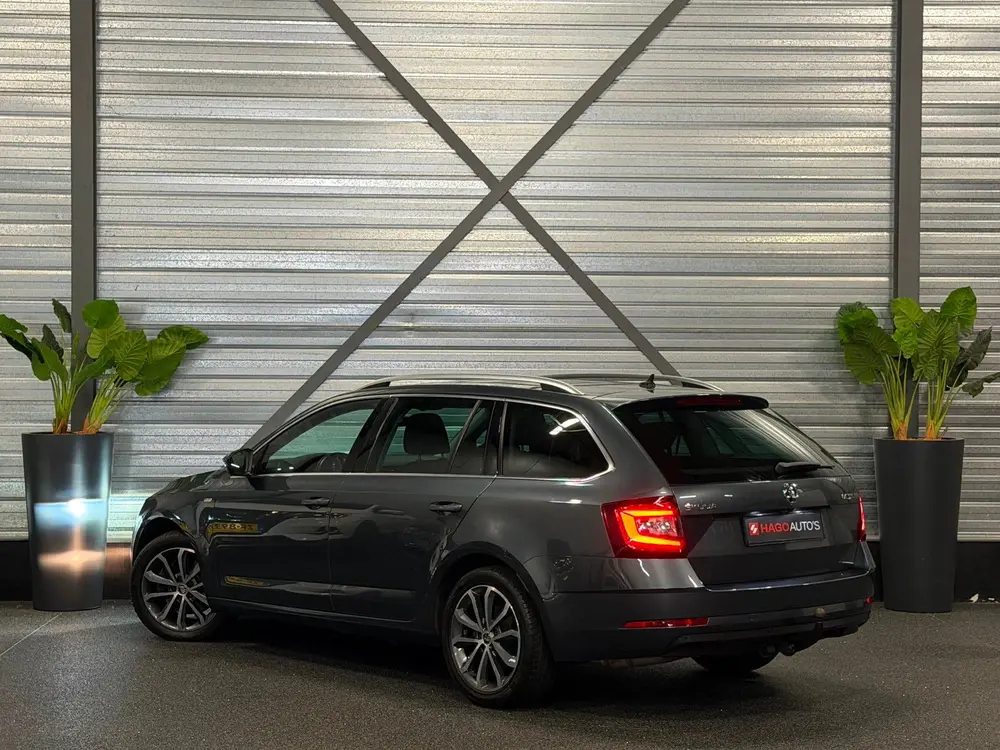 Skoda Octavia 2.0 TSI Soleil VIRTUAL uit 2019, foto 19