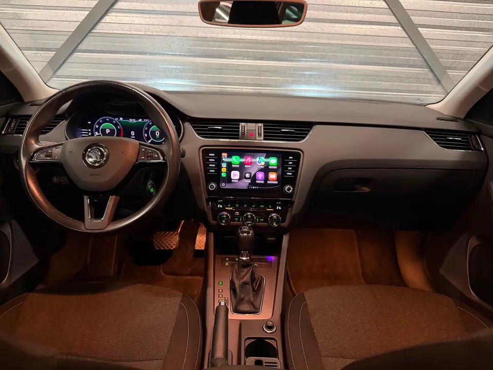 Skoda Octavia 2.0 TSI Soleil VIRTUAL uit 2019, foto 9