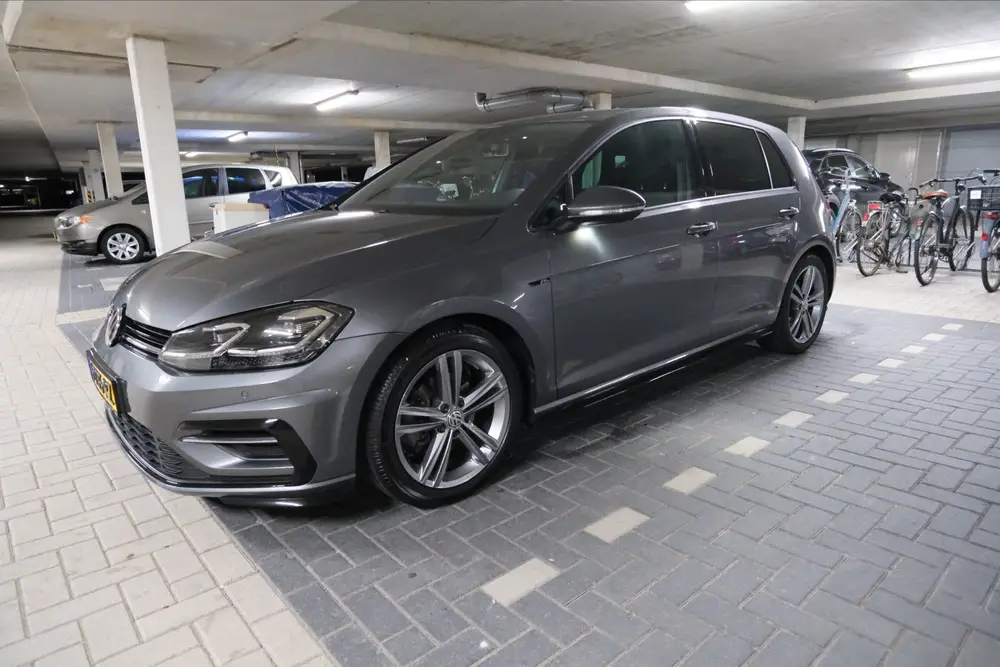 Volkswagen Golf VII Golf 1.5 TSI R-Line | 7-DSG | CarPlay uit 2020, foto 2