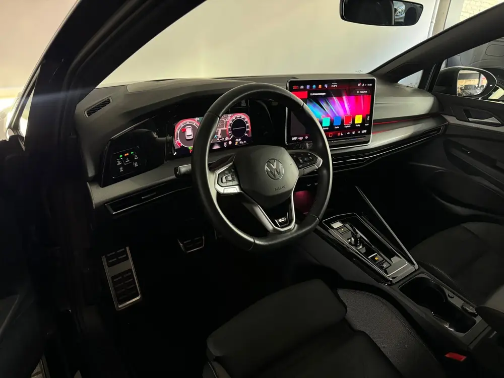 Volkswagen Golf 1.5 eTSI R-Line Edition Pano|Sfeer|IQ|HuD uit 2024, foto 11